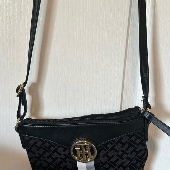 Tommy Hilfiger Small/medium crossbody handbag - Picture 2 of 6